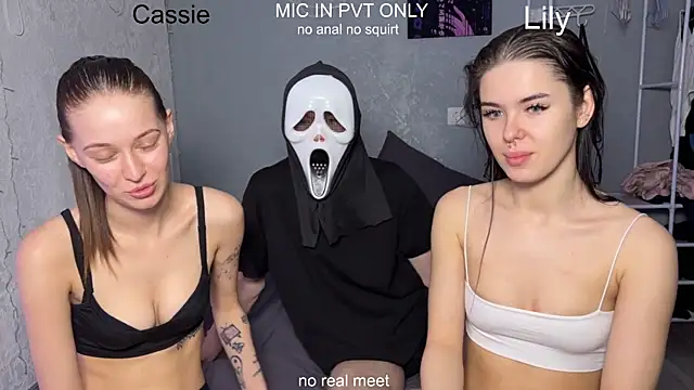 Snapshot of girls_secrets chatting on 25, 3, 2026 girls secrets online show from 25, 3, 2026