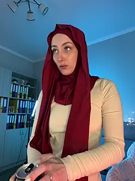 LuxBrunette  online show from 24, 4, 2026