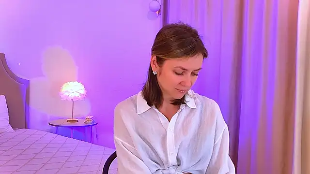 EmeraldGlow online show from 10, 2, 2026