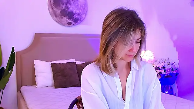 EmeraldGlow online show from 17, 2, 2026