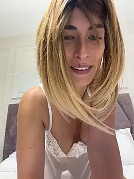 SugarLily24 online show from 15, 7, 2026