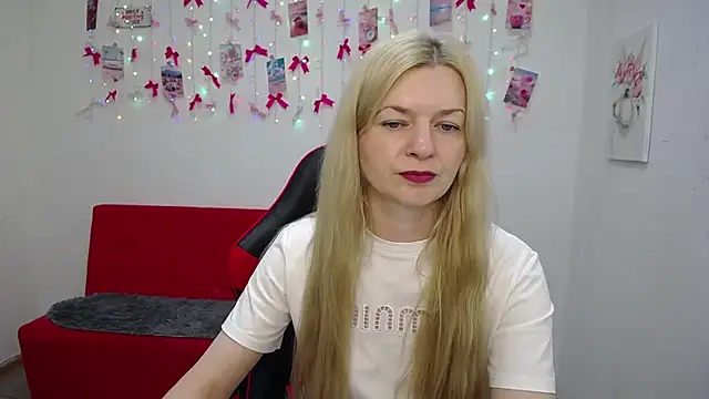 Snapshot of MelissaTyler chatting on 26, 5, 2026 MelissaTyler online show from 26, 5, 2026