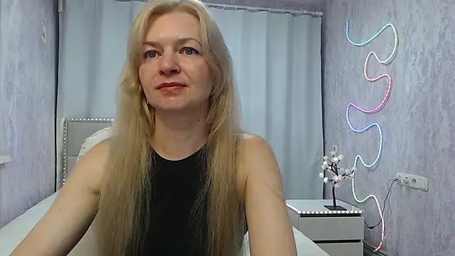 Snapshot of MelissaTyler chatting on 4, 7, 2026 MelissaTyler online show from 4, 7, 2026
