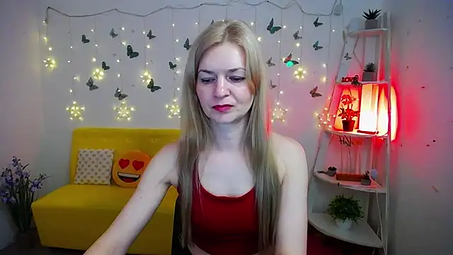 Snapshot of MelissaTyler chatting on 5, 5, 2026 MelissaTyler online show from 5, 5, 2026