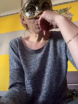 SexyMamiVee online show from 7, 4, 2026