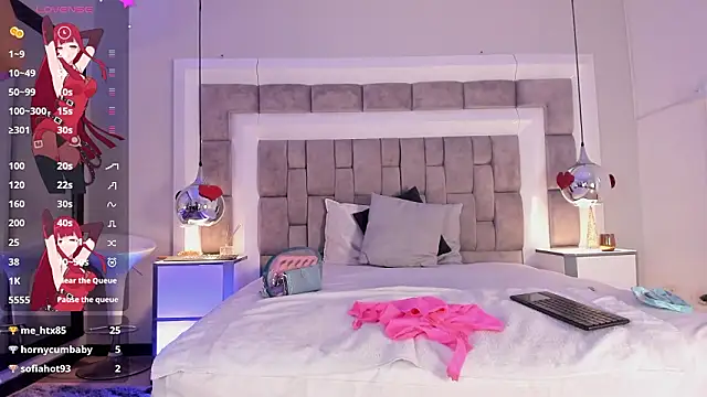 ElenaWatsonn online show from 4, 3, 2026