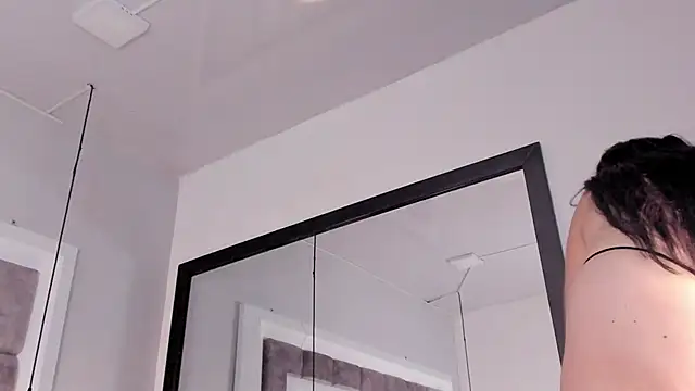 ElenaWatsonn online show from 7, 2, 2026