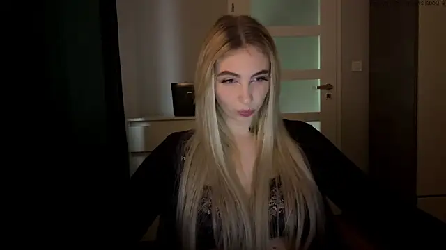 Snapshot of TeenLily chatting on 11, 5, 2026 TeenLily online show from 11, 5, 2026