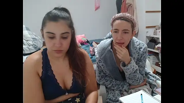 BarbieBlondieGirl online show from 14, 1, 2026