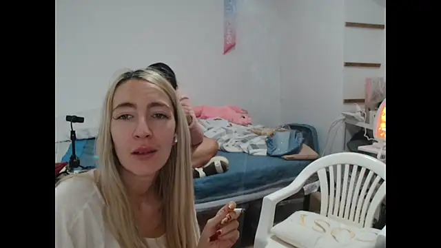 BarbieBlondieGirl online show from 9, 1, 2026