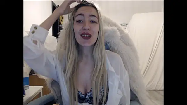 BarbieBlondieGirl online show from 24, 2, 2026