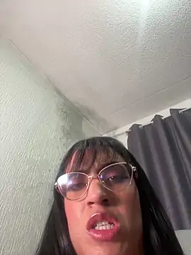 Snapshot of ValentinaEvanz chatting on 20, 6, 2026 ValentinaEvanz online show from 20, 6, 2026