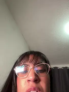 Snapshot of ValentinaEvanz chatting on 26, 6, 2026 ValentinaEvanz online show from 26, 6, 2026