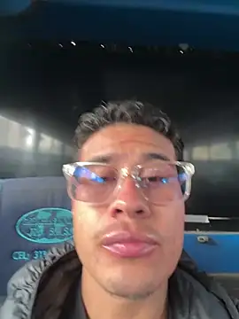 Latin Paisa Boy online show from 18, 4, 2026