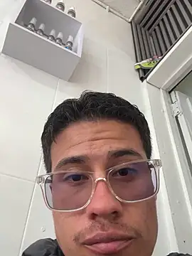 Latin Paisa Boy online show from 21, 3, 2026