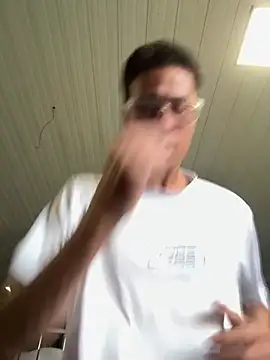 Latin Paisa Boy online show from 21, 4, 2026