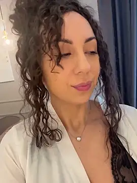 curly jade online show from 1, 3, 2026