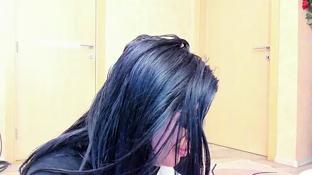 NayaNoirX online show from 21, 4, 2026