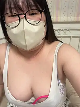 Mikami 00122 online show from 17, 5, 2026