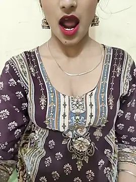 Snapshot of Yours-Zeenat chatting on 26, 5, 2026 Yours-Zeenat online show from 26, 5, 2026