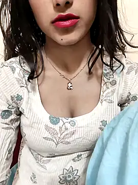 Snapshot of Yours-Zeenat chatting on 8, 5, 2026 Yours-Zeenat online show from 8, 5, 2026