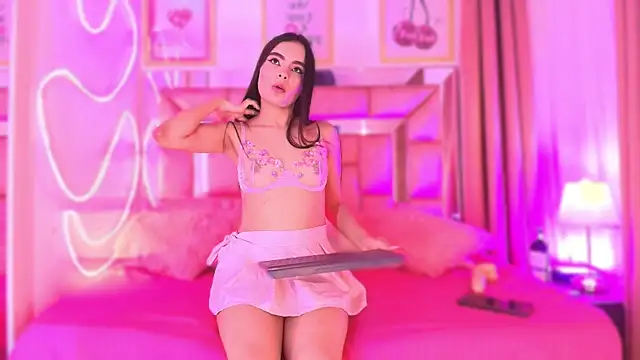 Snapshot of Sophieh_Sweet chatting on 15, 1, 2026 Sophieh Sweet online show from 15, 1, 2026