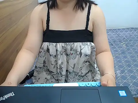 Snapshot of Coffee_Milktea chatting on 9, 6, 2026 Coffee Milktea online show from 9, 6, 2026