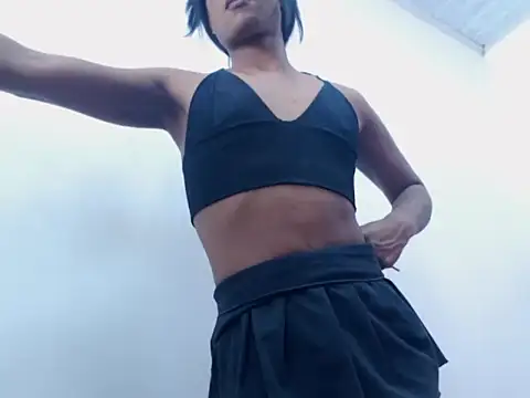 latina ts july online show from 16, 4, 2026