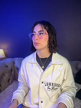 luna gv online show from 6, 3, 2026