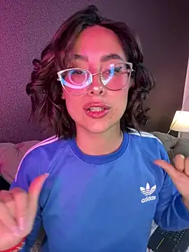 luna gv online show from 24, 2, 2026