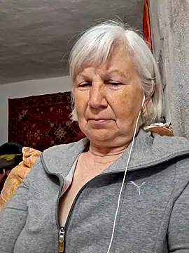 KlaudiaDarling online show from 10, 5, 2026