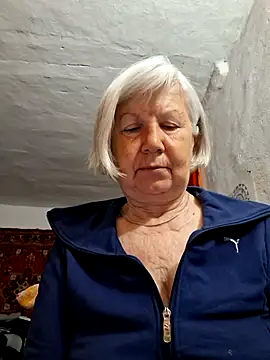 KlaudiaDarling online show from 28, 4, 2026