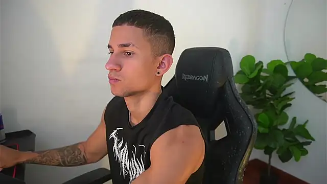 Thin tommy11 online show from 22, 12, 2025