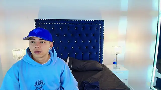 Jaden and sofia online show from 19, 4, 2026