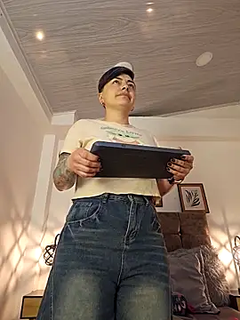 kat paradise online show from 22, 4, 2026