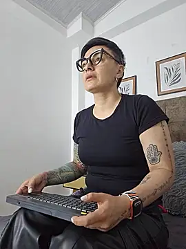 Snapshot of kat_paradise chatting on 22, 5, 2026 kat paradise online show from 22, 5, 2026