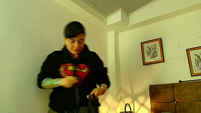 kat paradise online show from 14, 4, 2026