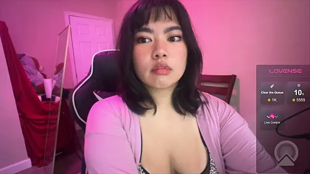 Snapshot of kuromixx444 chatting on 29, 4, 2026 kuromixx444 online show from 29, 4, 2026