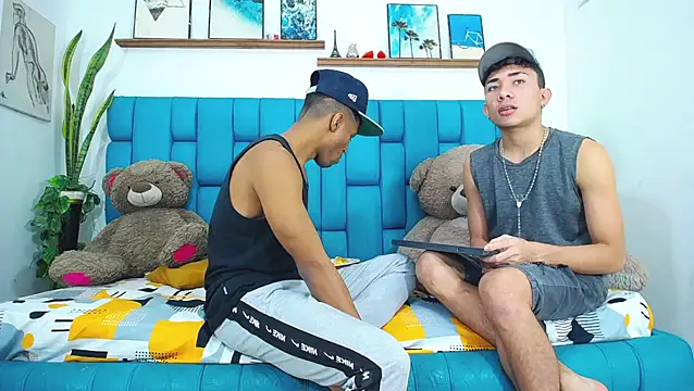 Interracial Snow Bunny online show from 16, 3, 2026