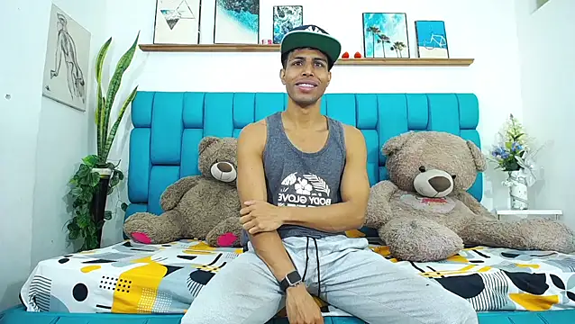 Interracial Snow Bunny online show from 10, 3, 2026