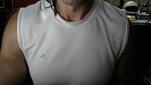 Snapshot of koolchillfun696969 chatting on 10, 7, 2026 koolchillfun696969 online show from 10, 7, 2026