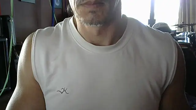Snapshot of koolchillfun696969 chatting on 10, 7, 2026 koolchillfun696969 online show from 10, 7, 2026