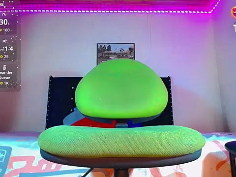 AlondraGill 11 online show from 6, 3, 2026