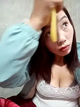 yeutinh00 online show from 12, 2, 2026