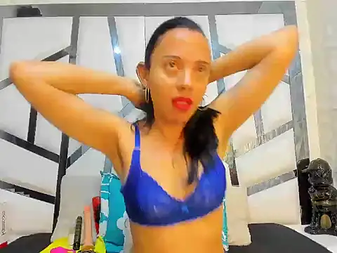 Lunahot68 online show from 13, 1, 2026