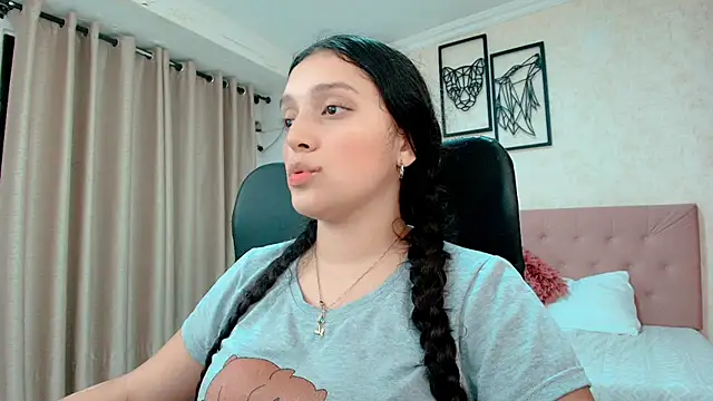 littlemolly walcott online show from 3, 3, 2026