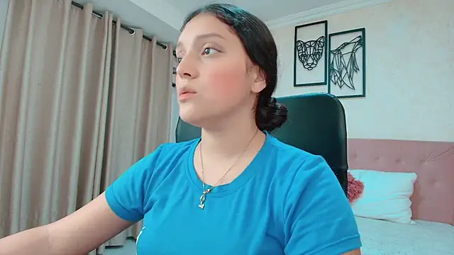 Snapshot of littlemolly_walcott chatting on 27, 5, 2026 littlemolly walcott online show from 27, 5, 2026