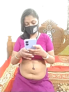 Snapshot of sumi_couele18 chatting on 31, 3, 2026 sumi couele18 online show from 31, 3, 2026