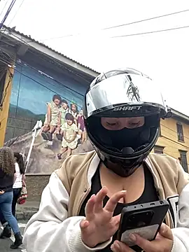 Scarlet auraa online show from 24, 2, 2026