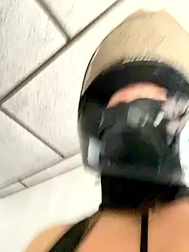 Scarlet auraa online show from 10, 1, 2026